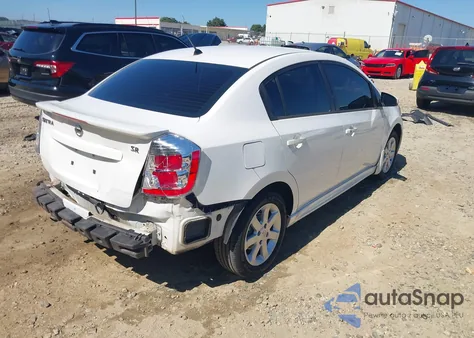 2011 Nissan Sentra 2.0Sr z USA, uszkodzony, nr VIN 3N1AB6AP3BL665612
